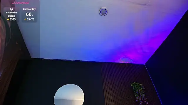 Snapshot of Aaron_Jassell1 chatting on 10-11-25, 10:08 Aaron Jassell1 online show from 10-11-25, 10:08