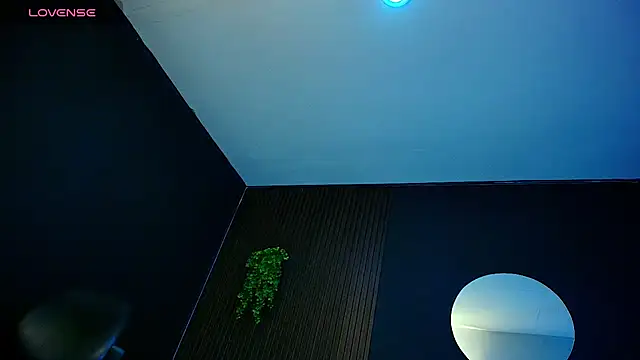 Snapshot of Aaron_Jassell1 chatting on 10-21-25, 01:06 Aaron Jassell1 online show from 10-21-25, 01:06