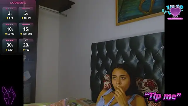 AntonellaAndNoah online show from 01-11-25, 04:57