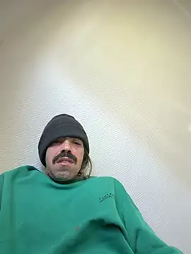 wolfwhite95 online show from 05-16-26, 06:21
