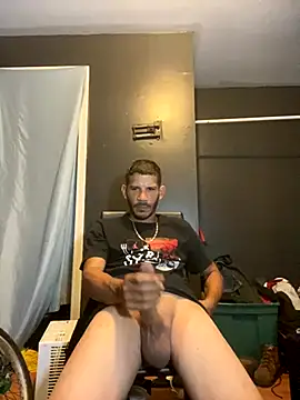 Snapshot of Chico_Bellaco chatting on 09-20-25, 04:57 Chico Bellaco online show from 09-20-25, 04:57