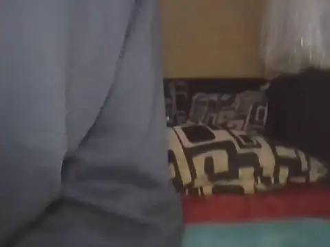Snapshot of yogiberry chatting on 07-15-26, 12:38 yogiberry online show from 07-15-26, 12:38