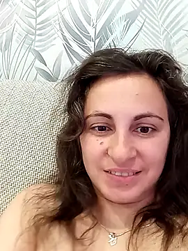 ShelaDiass online show from 10-10-25, 05:50