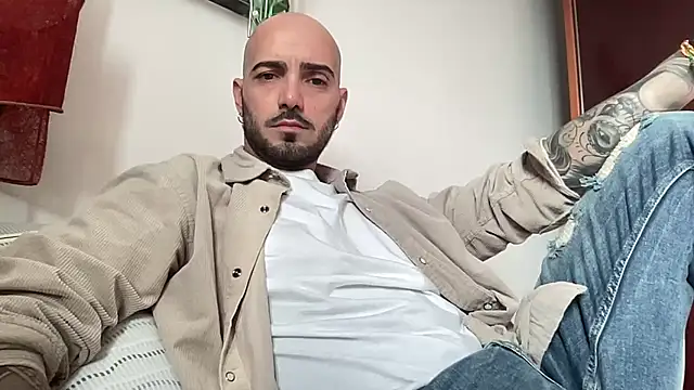 Snapshot of alessandromori91 chatting on 03-05-26, 02:57 alessandromori91 online show from 03-05-26, 02:57