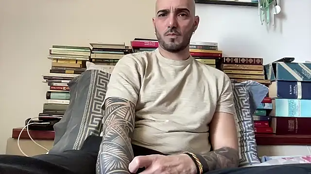 Snapshot of alessandromori91 chatting on 03-17-26, 10:07 alessandromori91 online show from 03-17-26, 10:07