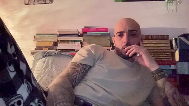 Snapshot of alessandromori91 chatting on 03-17-26, 10:13 alessandromori91 online show from 03-17-26, 10:13