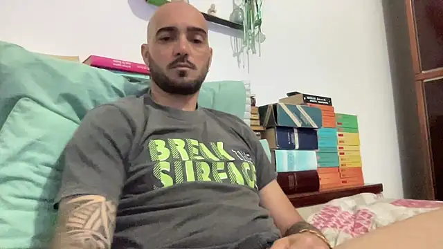 alessandromori91 online show from 05-03-26, 09:32