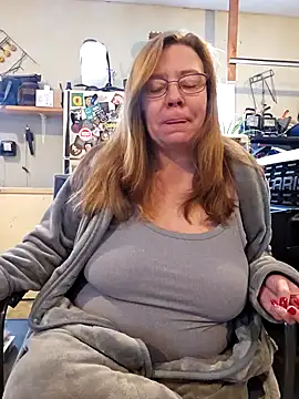 MsShelby40 online show from 01-11-25, 05:40