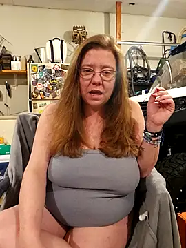 Snapshot of MsShelby40 chatting on 02-17-26, 11:55 MsShelby40 online show from 02-17-26, 11:55