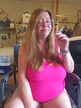 Snapshot of MsShelby40 chatting on 08-08-26, 09:50 MsShelby40 online show from 08-08-26, 09:50