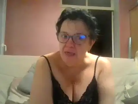 Vandeae44 online show from 12-23-24, 07:09