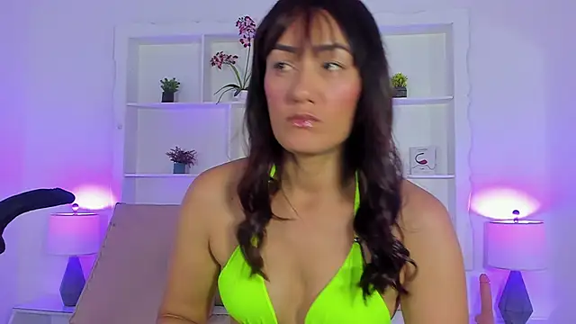 Jenifer Diaz online show from 05-09-26, 02:00