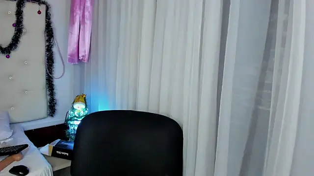 sophie pariss online show from 12-30-24, 07:15