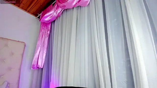 sophie pariss online show from 01-14-25, 09:13