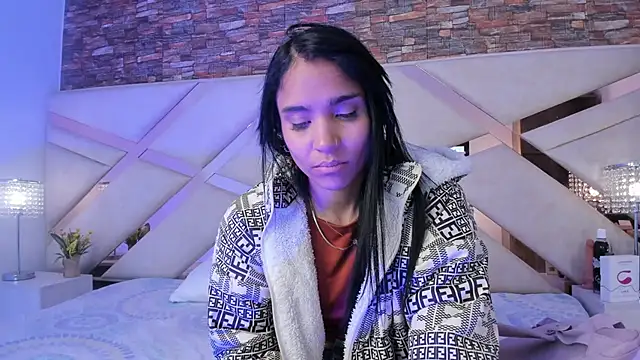 sophie pariss online show from 10-10-25, 02:43