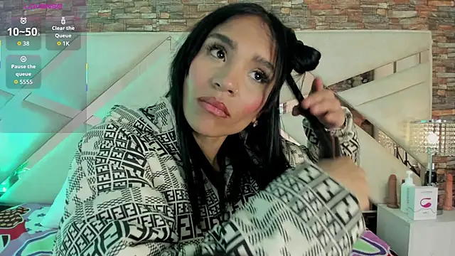 sophie pariss online show from 11-12-25, 04:02