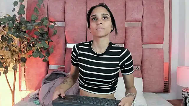 sophie pariss online show from 07-10-26, 02:27