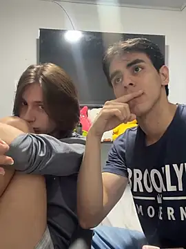 Alex and Fabian online show from 03-10-26, 05:45