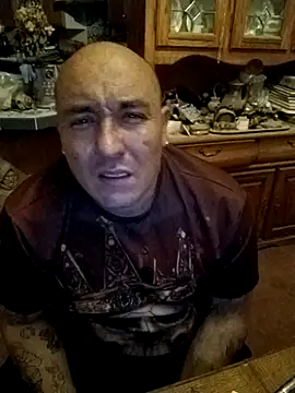 wilsons12 online show from 12-18-25, 04:07