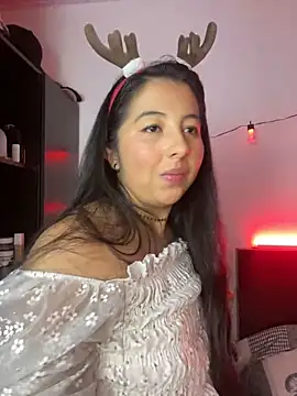 Isa bel online show from 12-26-24, 04:32