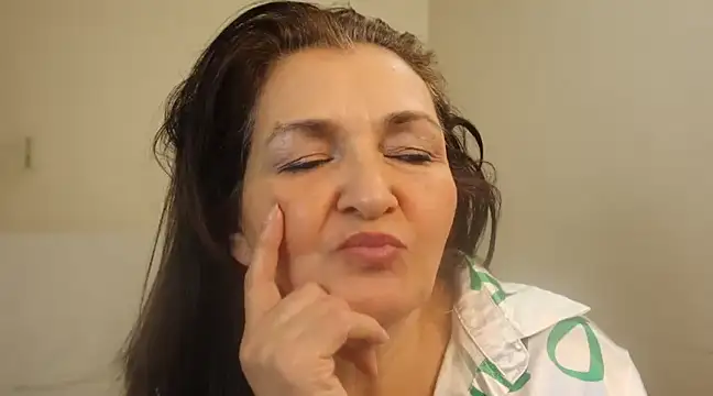 Bellaisa online show from 12-04-24, 03:37