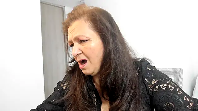 Snapshot of Bellaisa chatting on 03-18-26, 04:54 Bellaisa online show from 03-18-26, 04:54