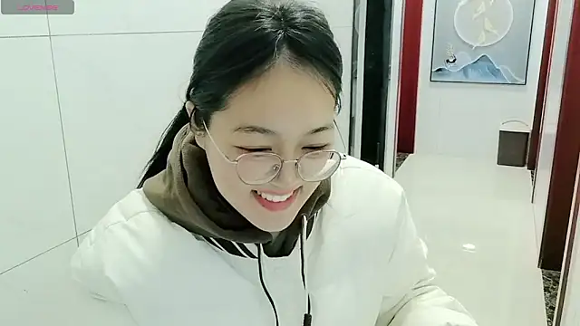 luoxuwen online show from 12-09-24, 03:07