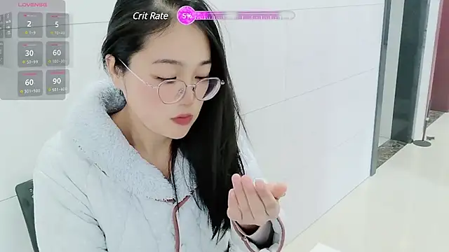 luoxuwen online show from 12-24-24, 02:43