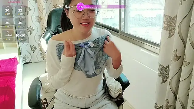 luoxuwen online show from 12-29-24, 06:14