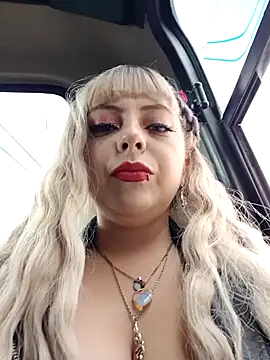 madelaine- online show from 12-24-24, 06:28