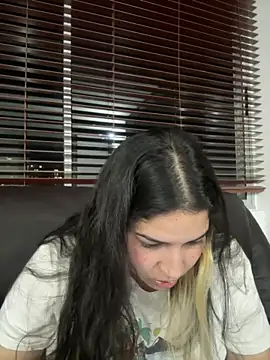 valentina jonnes1 online show from 01-23-25, 03:48