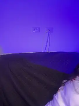 valentina jonnes1 online show from 07-12-26, 05:42
