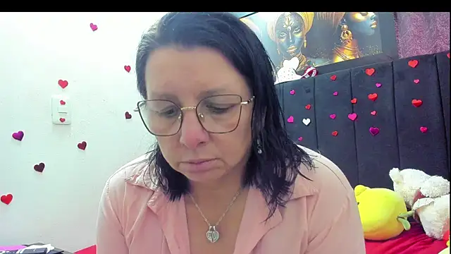 Evaaross 2345 online show from 02-18-26, 04:03