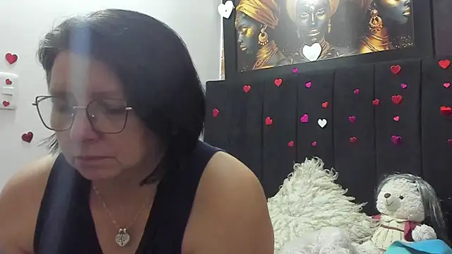 Evaaross 2345 online show from 05-01-26, 01:16