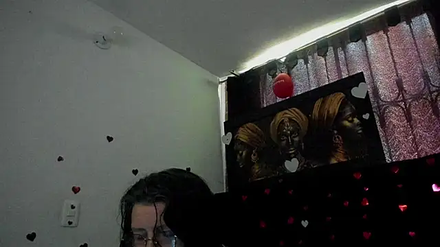Evaaross 2345 online show from 06-10-26, 12:48