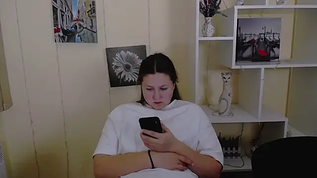  sofi smile online show from 03-15-25, 01:30