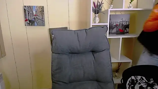  sofi smile online show from 03-19-25, 01:10