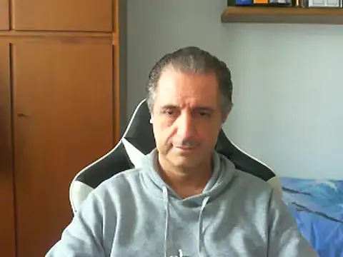 lliuk70mi online show from 02-12-25, 12:44