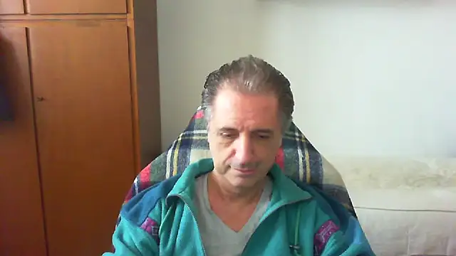 lliuk70mi online show from 04-23-26, 01:24