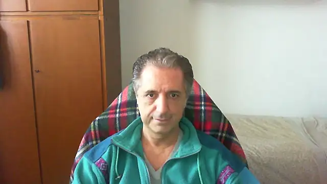 lliuk70mi online show from 04-24-26, 03:25