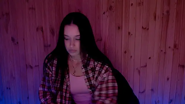 Snapshot of AlisaLink chatting on 09-28-25, 05:51 AlisaLink online show from 09-28-25, 05:51