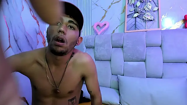 Annyeli online show from 02-09-25, 10:09