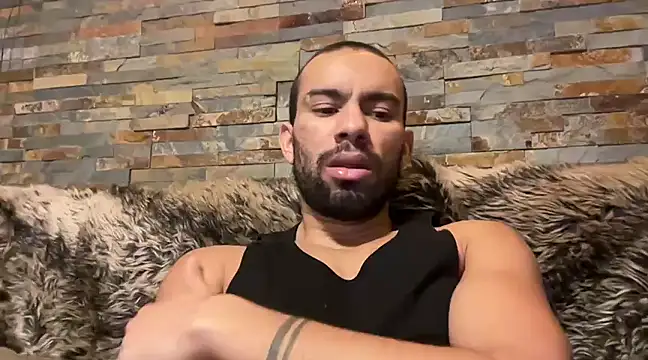 Snapshot of fitandfierc chatting on 12-22-24, 04:38 fitandfierc online show from 12-22-24, 04:38