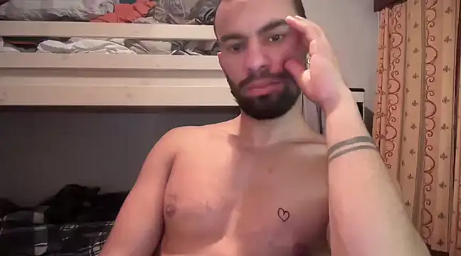 Snapshot of fitandfierc chatting on 12-24-24, 06:50 fitandfierc online show from 12-24-24, 06:50