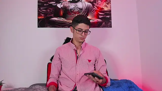 Ethan Sai    online show from 02-07-25, 08:31