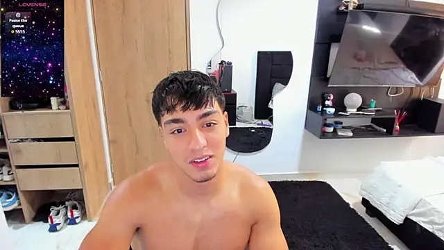 Cristhian Evans online show from 10-24-25, 03:30