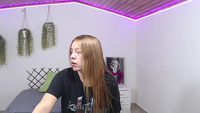 karla charloby online show from 09-27-25, 01:38