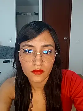 Snapshot of SophieBaker__ chatting on 03-05-25, 02:46 SophieBaker online show from 03-05-25, 02:46