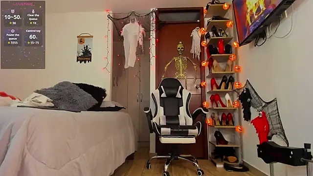 Snapshot of SophieBaker__ chatting on 10-03-25, 03:14 SophieBaker online show from 10-03-25, 03:14