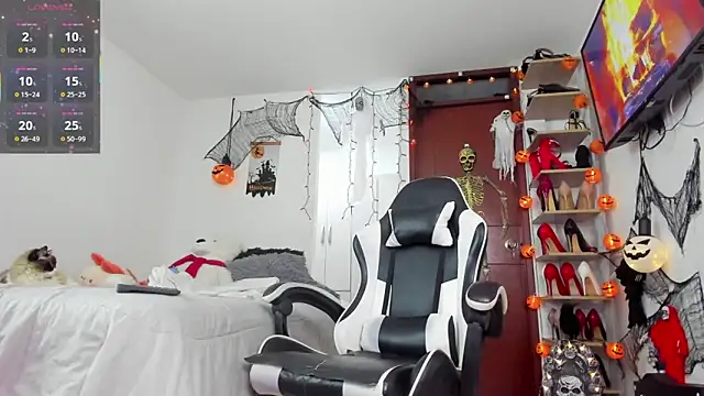 Snapshot of SophieBaker__ chatting on 10-05-25, 11:57 SophieBaker online show from 10-05-25, 11:57